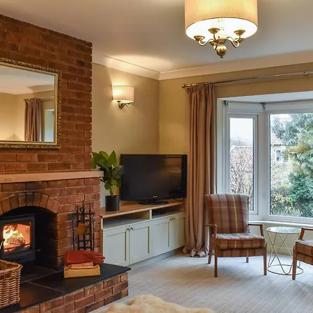 Woodman House Holiday home *